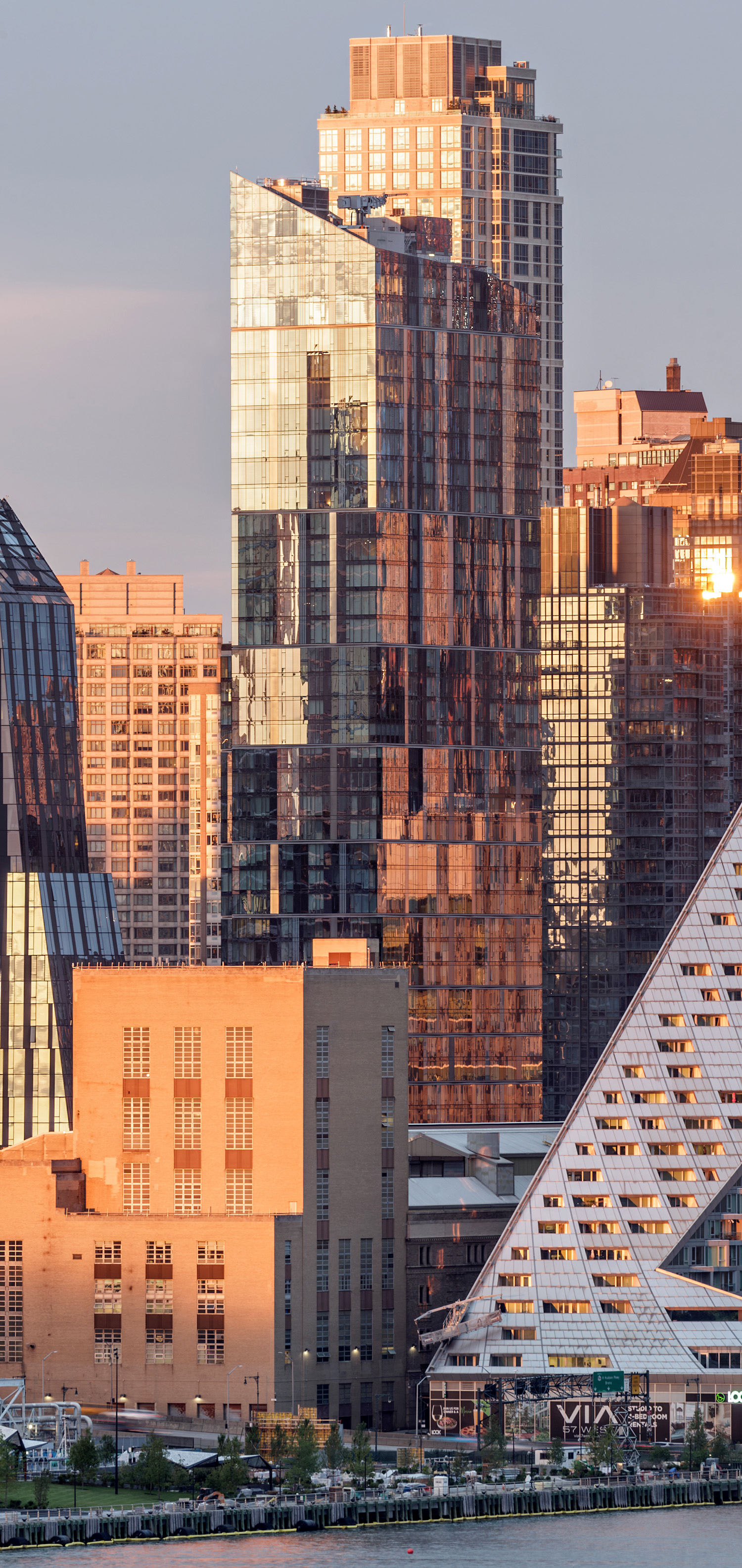 1 West End Avenue, New York City - View from Weehawken. © Mathias Beinling